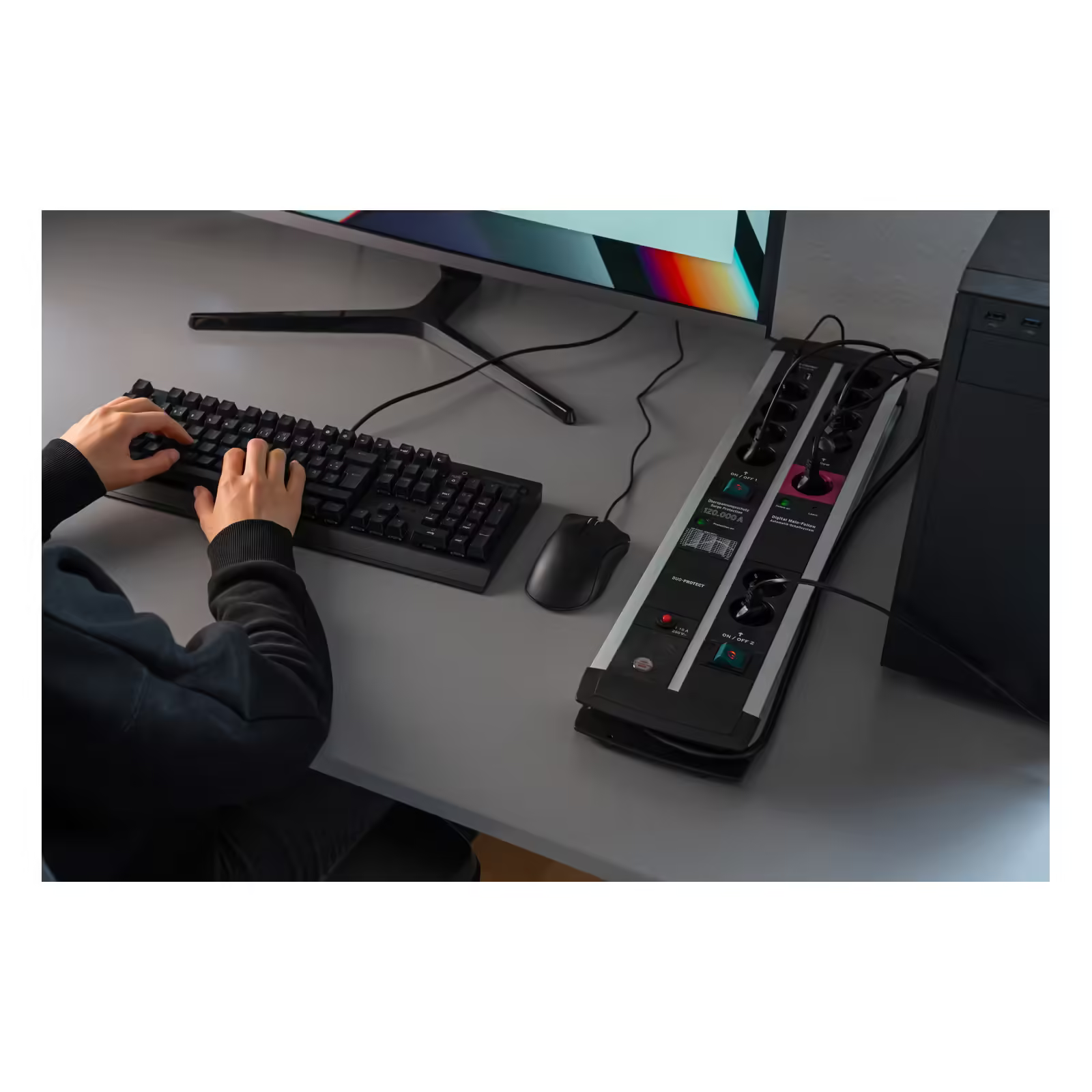 Brennenstuhl Premium Protect Line Serisi 120.000A Aşırı Akım Korumalı 2XUsb 4 Master 3 Metre Akım Korumalı Priz Uzatma Kablosu Siyah / Gri - Görsel 6